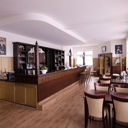Hotel Gruener Kranz Рендсбург Екстер'єр фото