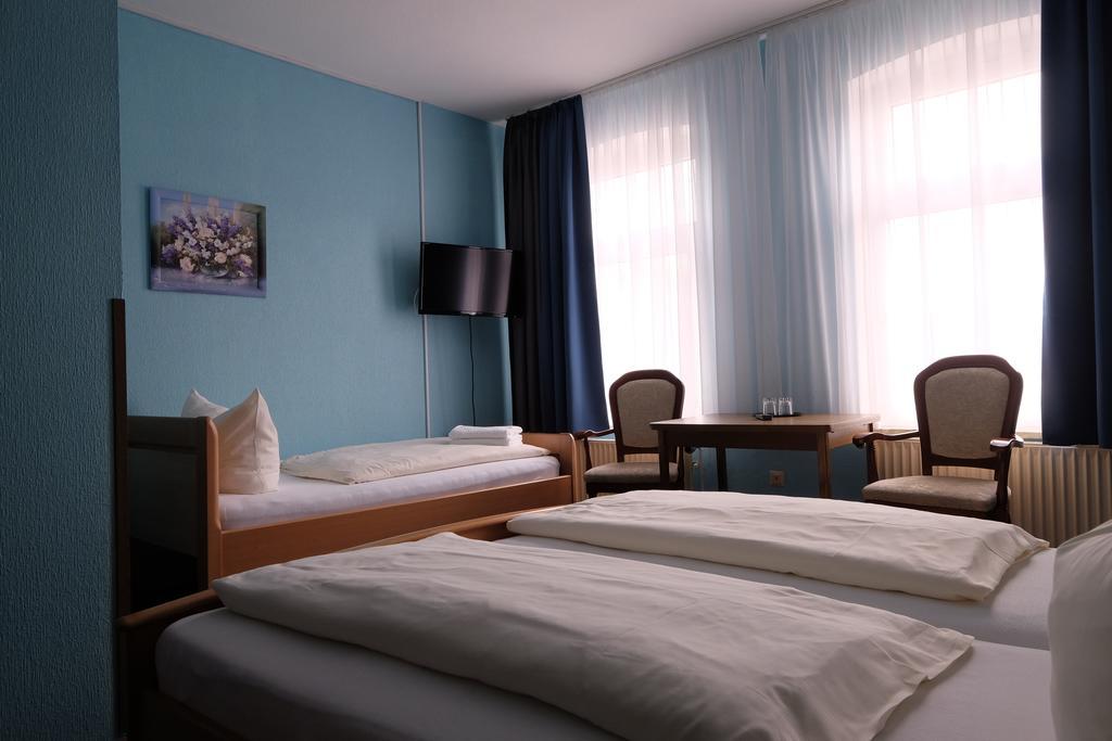 Hotel Gruener Kranz Рендсбург Номер фото