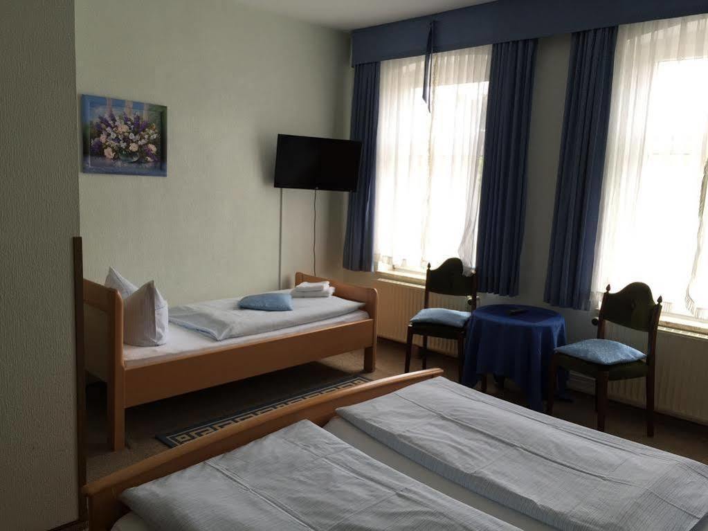 Hotel Gruener Kranz Рендсбург Екстер'єр фото